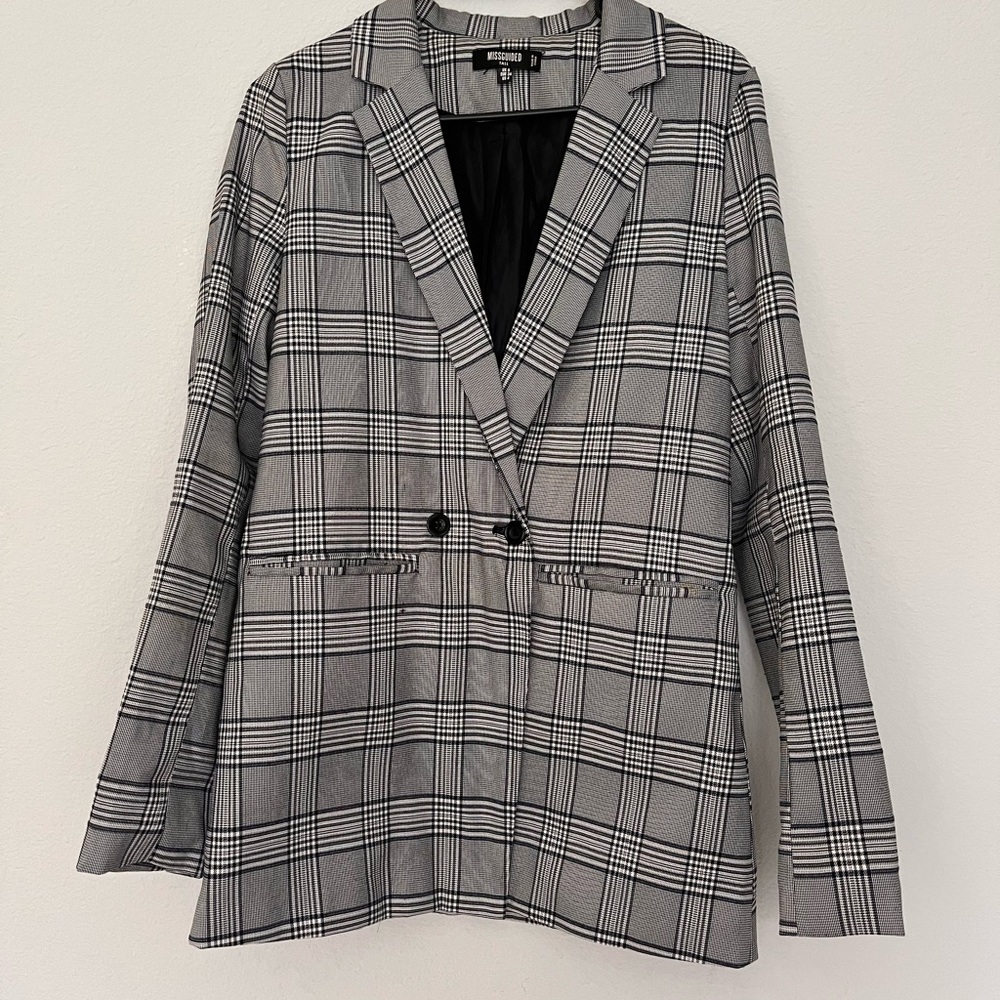 Missguided + Black and Gray Plaid Blazer